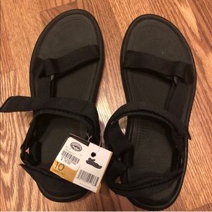 men’s Tevas
